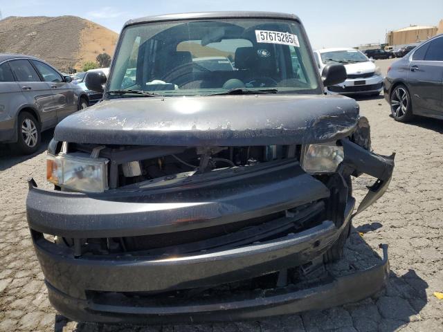 JTLKT324650211507 - 2005 TOYOTA SCION XB BLACK photo 5