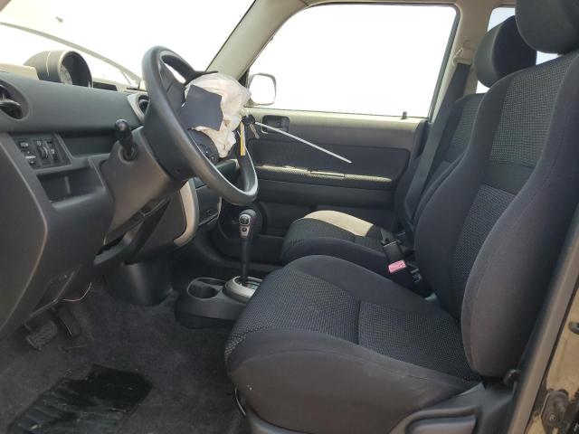 JTLKT324650211507 - 2005 TOYOTA SCION XB BLACK photo 7