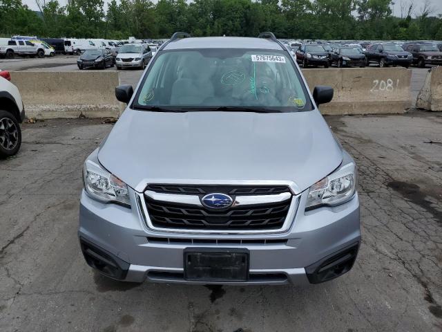 JF2SJABC6JH445916 - 2018 SUBARU FORESTER 2.5I GRAY photo 5