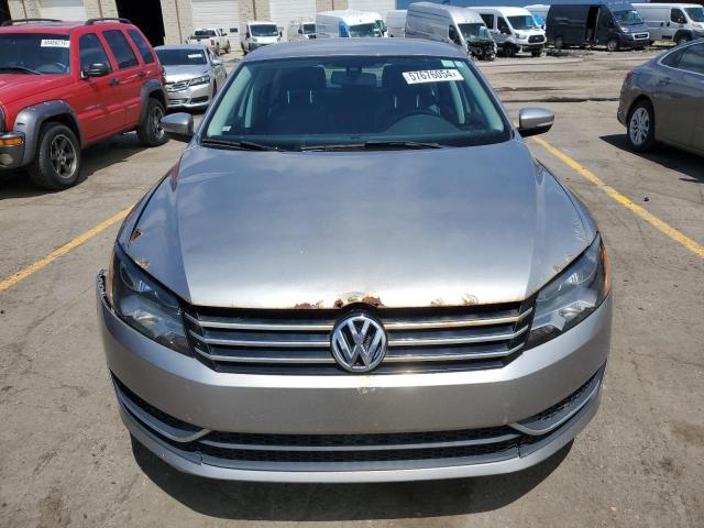 1VWAT7A3XEC040683 - 2014 VOLKSWAGEN PASSAT S SILVER photo 5