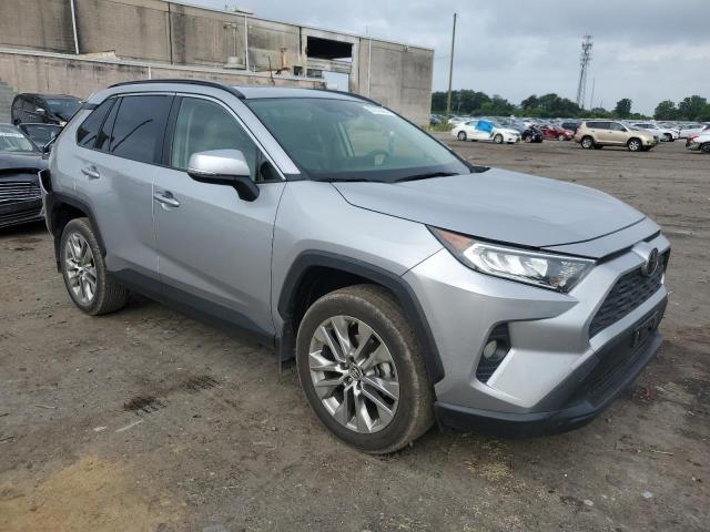 JTMA1RFV3KJ008406 - 2019 TOYOTA RAV4 XLE PREMIUM GRAY photo 4