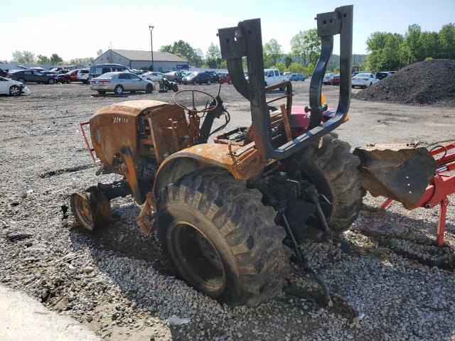 CTRE00034 - 2015 OTHR TRACTOR RED photo 3