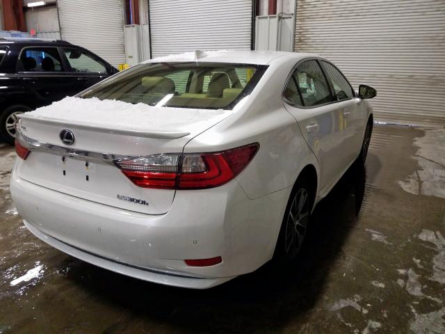 JTHBW1GG7G2113697 - 2016 LEXUS ES 300H WHITE photo 4