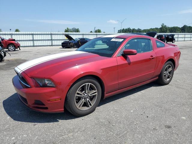 1ZVBP8AM4D5204570 - 2013 FORD MUSTANG RED photo 1