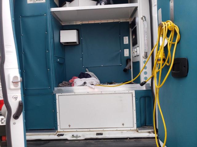 3C6LRVDGXNE109045 - 2022 RAM PROMASTER 2500 HIGH WHITE photo 9