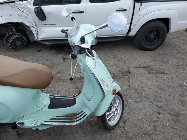 ZAPCA06B4L5100742 - 2020 VESPA SCOOTER TURQUOISE photo 5