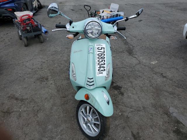 ZAPCA06B4L5100742 - 2020 VESPA SCOOTER TURQUOISE photo 9