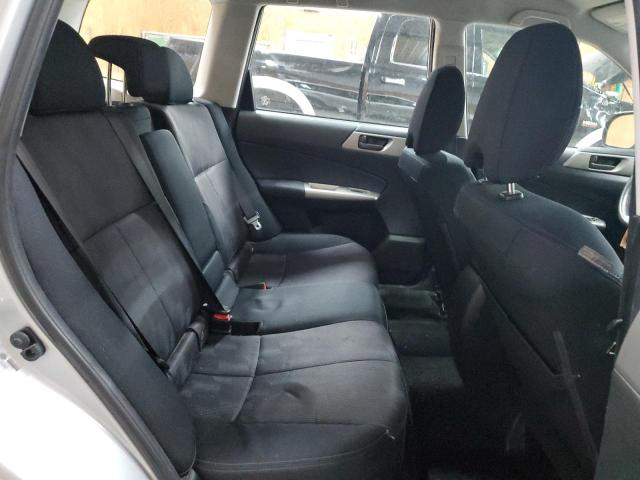JF2SH6BC5AH780917 - 2010 SUBARU FORESTER XS Silber Foto 11