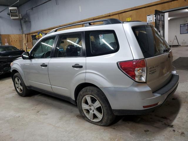 JF2SH6BC5AH780917 - 2010 SUBARU FORESTER XS Silber Foto 2