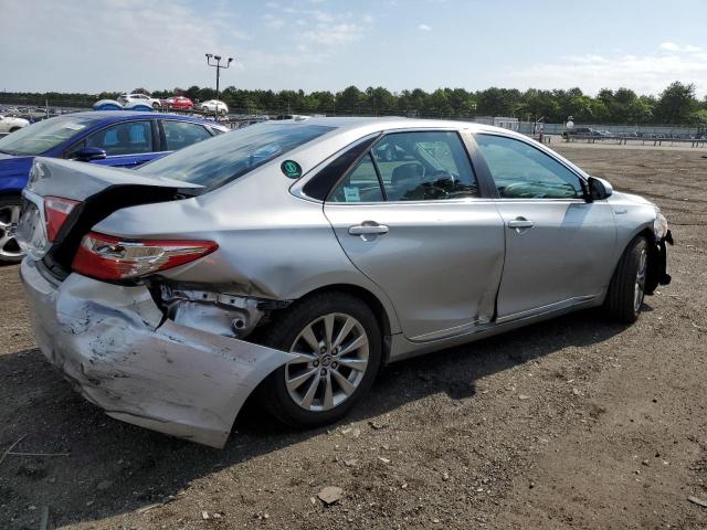 4T1BD1FK7HU218738 - 2017 TOYOTA CAMRY HYBRID SILVER photo 3