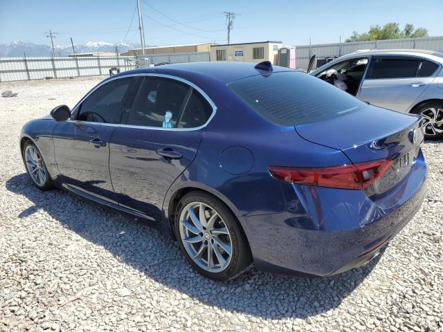 ZARFAEBN5J7565789 - 2018 ALFA ROMEO GIULIA BLUE photo 2