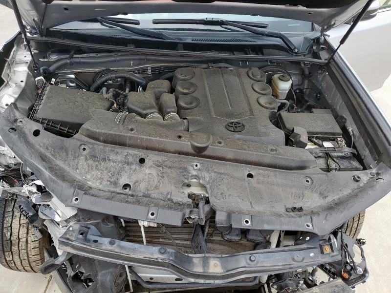 JTEZU5JR9J5166264 - 2018 TOYOTA 4RUNNER SR5 SILVER photo 12