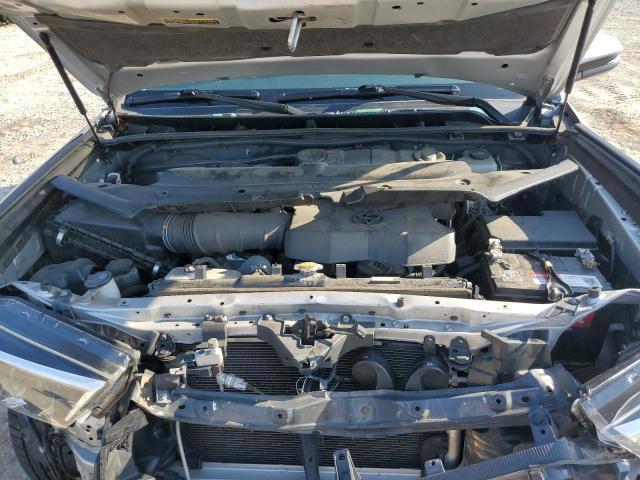 JTEBU5JR2J5520630 - 2018 TOYOTA 4RUNNER SR5/SR5 PREMIUM 银色 照片 12