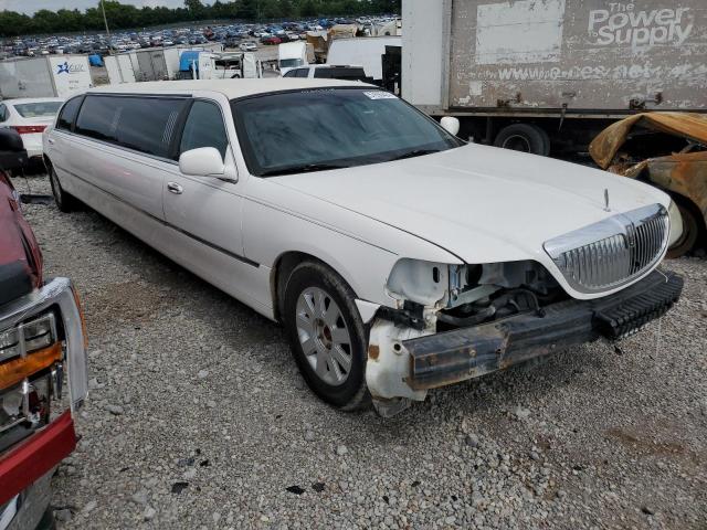2L1FM88W68X644375 - 2008 LINCOLN TOWN CAR EXECUTIVE WHITE photo 4