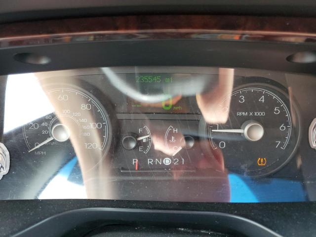 2L1FM88W68X644375 - 2008 LINCOLN TOWN CAR EXECUTIVE WHITE photo 9