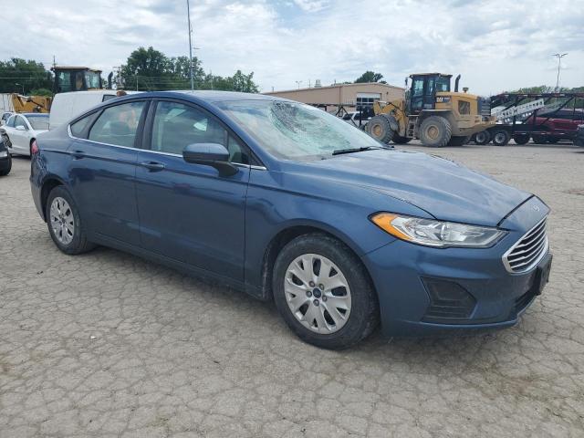 3FA6P0G71KR231894 - 2019 FORD FUSION S BLUE photo 4