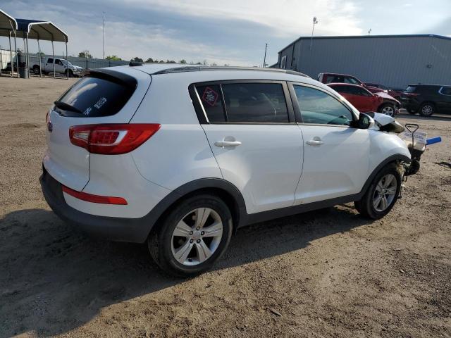 KNDPB3A24C7284514 - 2012 KIA SPORTAGE BASE WHITE photo 3