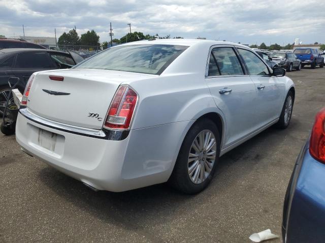 2C3CCAKT9DH564642 - 2013 CHRYSLER 300 C WHITE photo 3