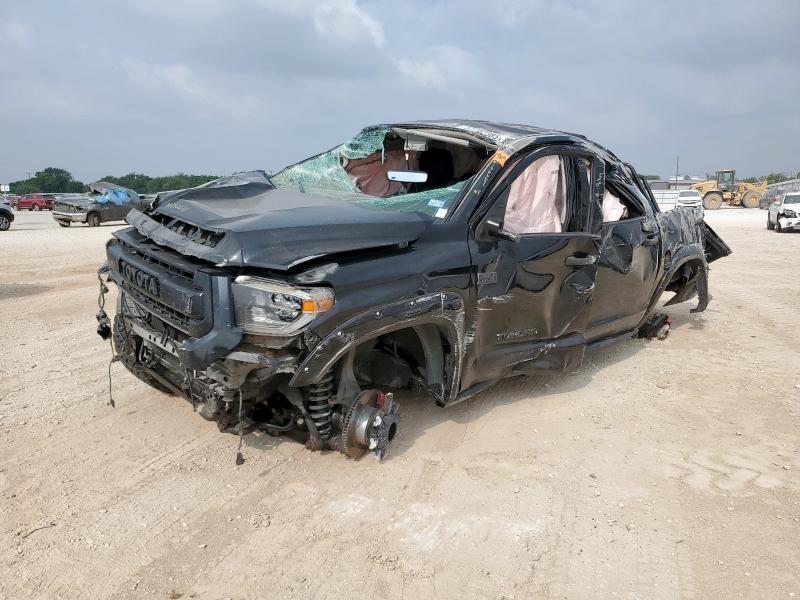 2015 TOYOTA TUNDRA CREWMAX SR5, null