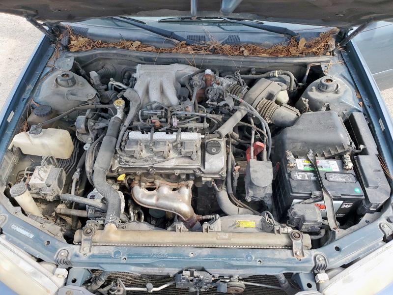 JT2BF22K510301648 - 2001 TOYOTA CAMRY CE Blau Foto 11