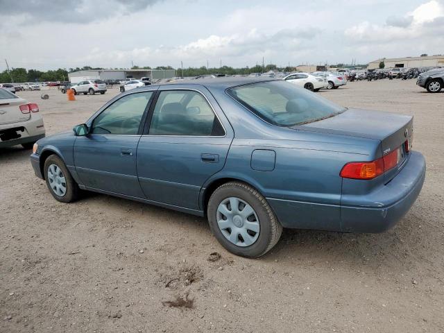 JT2BF22K510301648 - 2001 TOYOTA CAMRY CE Blau Foto 2