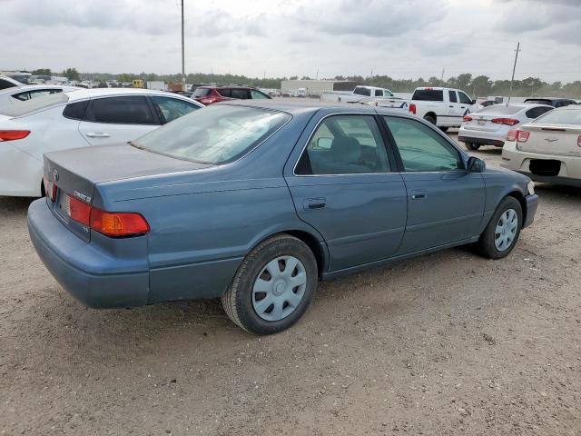 JT2BF22K510301648 - 2001 TOYOTA CAMRY CE Blau Foto 3