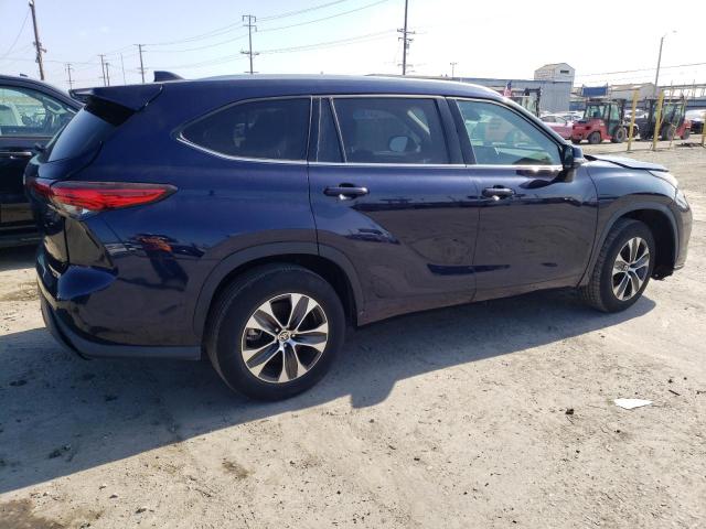 5TDGZRAH6LS000535 - 2020 TOYOTA HIGHLANDER XLE BLUE photo 3