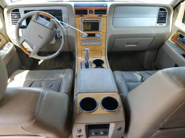 5LMJJ2H56AEJ00761 - 2010 LINCOLN NAVIGATOR 黑色 照片 8