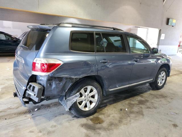 5TDBK3EH2DS234467 - 2013 TOYOTA HIGHLANDER BASE BLUE photo 3