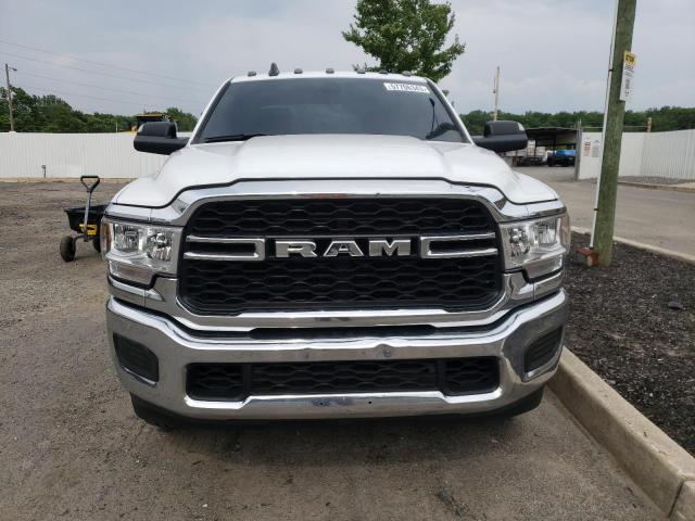 3C7WR5HJ1NG217394 - 2022 RAM 2500 TRADESMAN WHITE photo 5