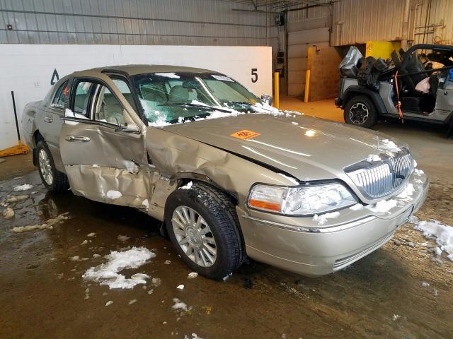 1LNHM81W04Y662947 - 2004 LINCOLN TOWN CAR EXECUTIVE  photo 1