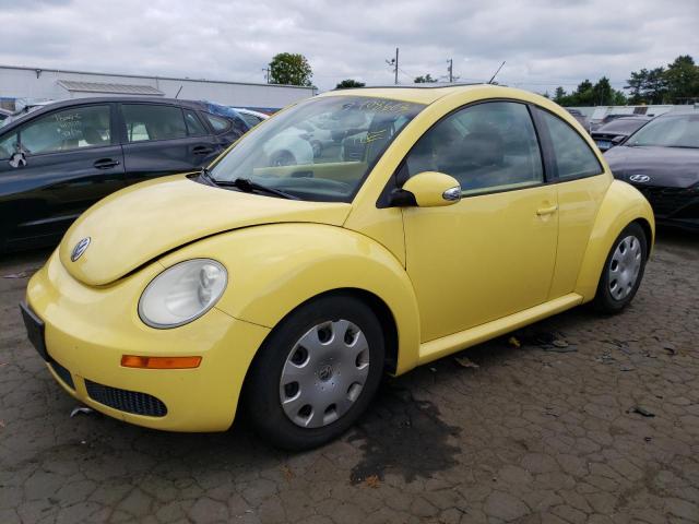 3VWPG3AG2AM008412 - 2010 VOLKSWAGEN NEW BEETLE YELLOW photo 1