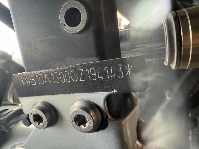 WB10A1300GZ194143 - 2016 BMW R1200 RT BLACK photo 10