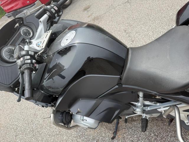 WB10A1300GZ194143 - 2016 BMW R1200 RT BLACK photo 5