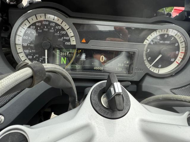 WB10A1300GZ194143 - 2016 BMW R1200 RT BLACK photo 8