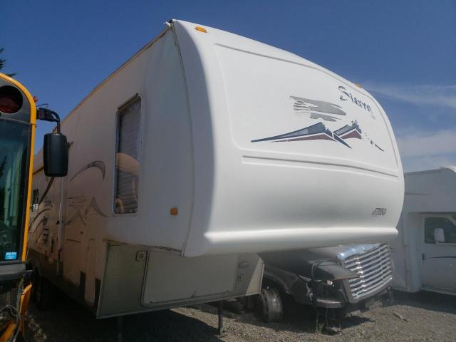 4X4FSEG285T121237 - 2005 SIER 5TH WHEEL WHITE photo 1