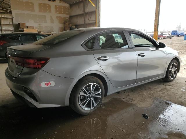 3KPF24AD0RE723347 - 2024 KIA FORTE LX GRAY photo 3