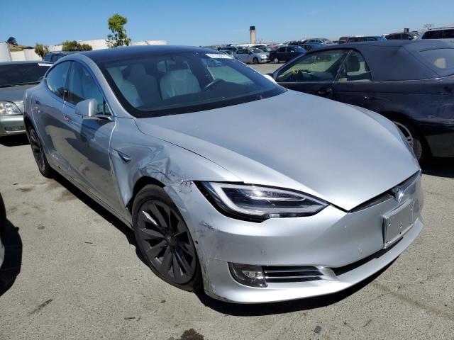 5YJSA1E20JF287087 - 2018 TESLA MODEL S ვერცხლისფერი ფოტო 4