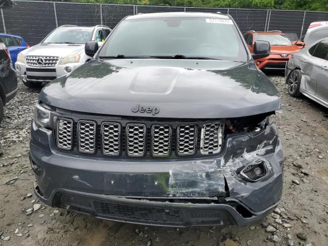 1C4RJFAG0JC147440 - 2018 JEEP GRAND CHER LAREDO ნაცრისფერი ფოტო 5