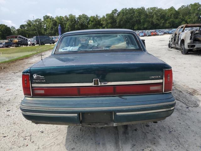 1LNLM82W3NY716980 - 1992 LINCOLN TOWN CAR SIGNATURE GREEN photo 6