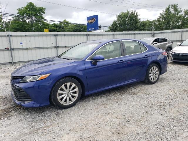 JTNB11HKXJ3008409 - 2018 TOYOTA CAMRY L BLUE photo 1