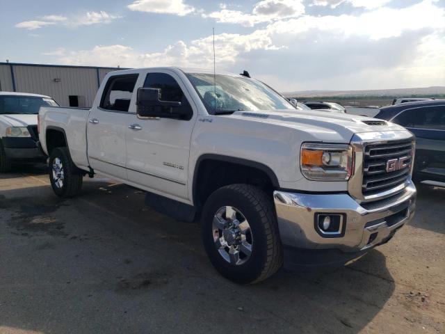 1GT12TEY3JF280302 - 2018 GMC SIERRA K2500 SLT WHITE photo 4