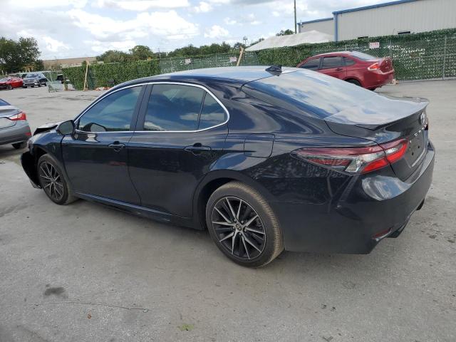 4T1G11AK0RU255699 - 2024 TOYOTA CAMRY SE NIGHT SHADE BLACK photo 2