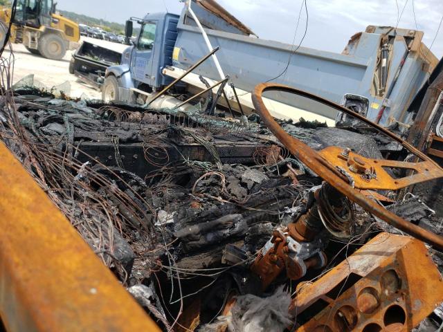 1RF12061XW2014959 - 1998 ROADMASTER RAIL DYANASTER BURN photo 8