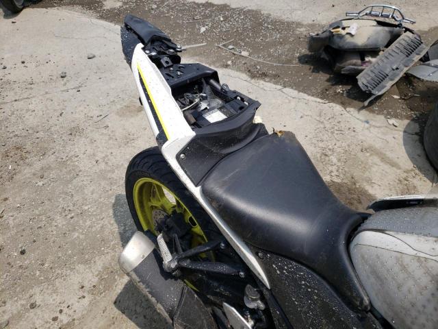 MH3RH15Y6JK003710 - 2018 YAMAHA YZFR3 A TWO TONE photo 6