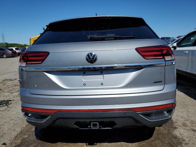 1V2HE2CA4PC210239 - 2023 VOLKSWAGEN ATLAS CROS SE Argent photo 6