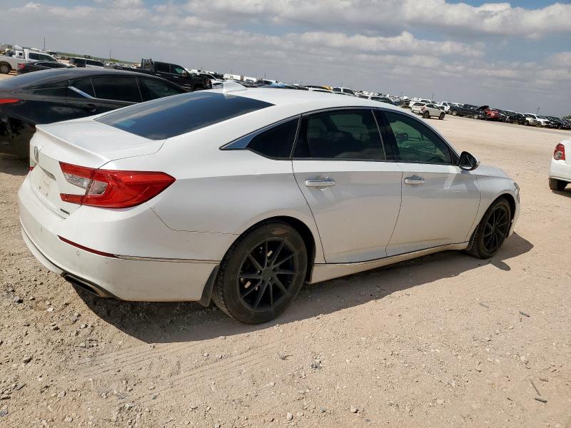 1HGCV1F96JA215700 - 2018 HONDA ACCORD TOURING WHITE photo 3
