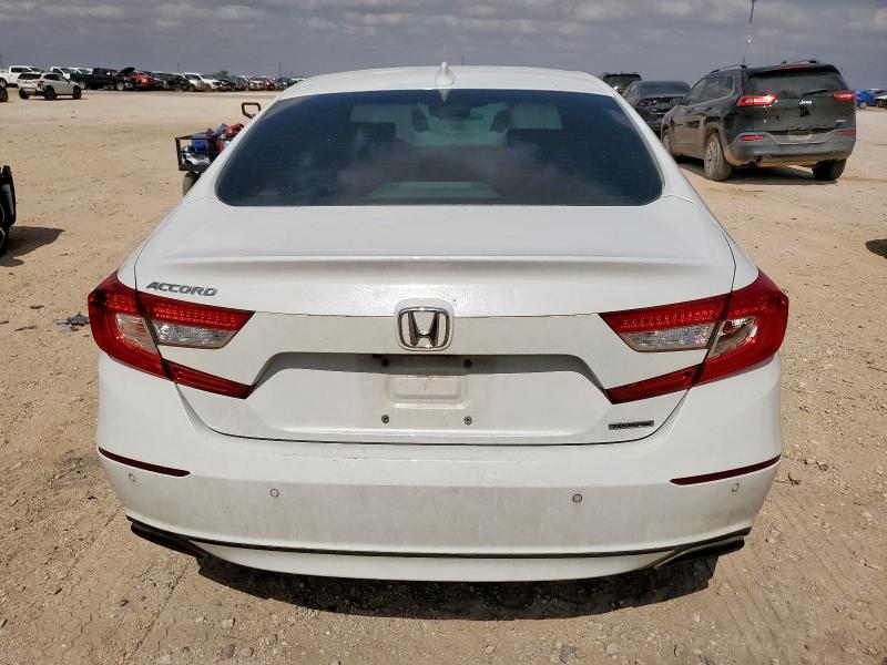 1HGCV1F96JA215700 - 2018 HONDA ACCORD TOURING WHITE photo 6