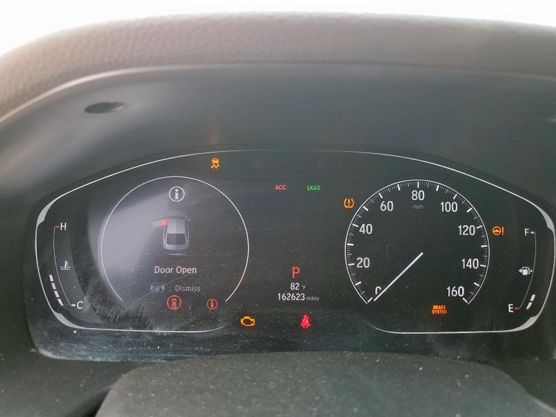 1HGCV1F96JA215700 - 2018 HONDA ACCORD TOURING WHITE photo 9