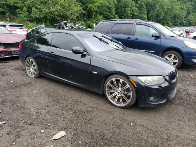WBAKG7C53BE599063 - 2011 BMW 3 SERIES I BLACK photo 4